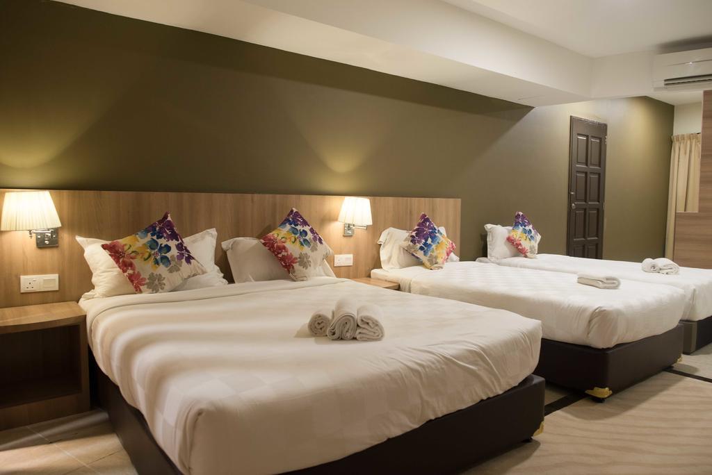 Mornington Hotel Waterfront Lumut Kültér fotó