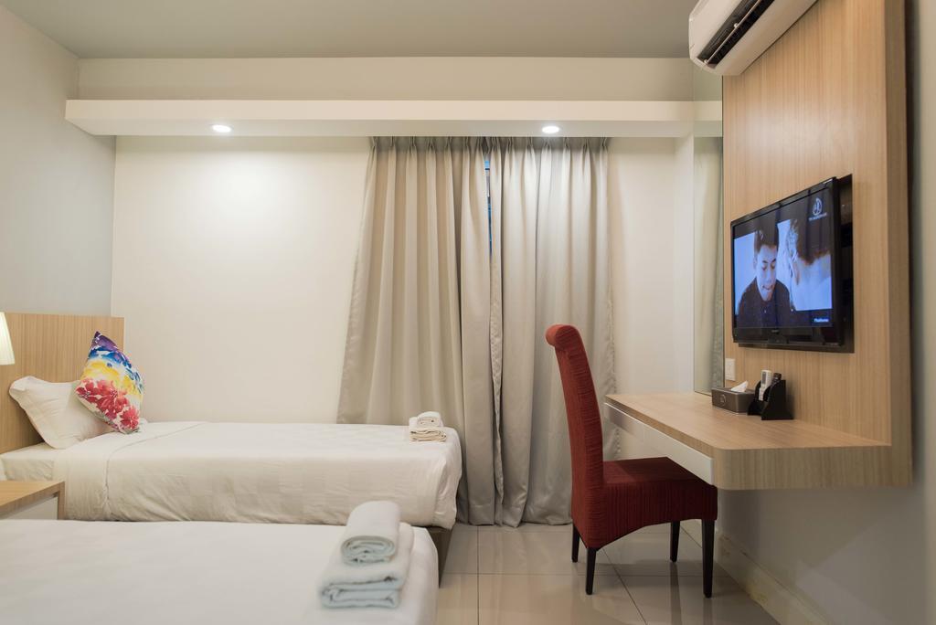 Mornington Hotel Waterfront Lumut Kültér fotó