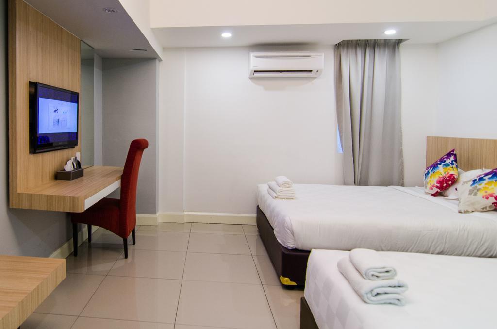 Mornington Hotel Waterfront Lumut Kültér fotó
